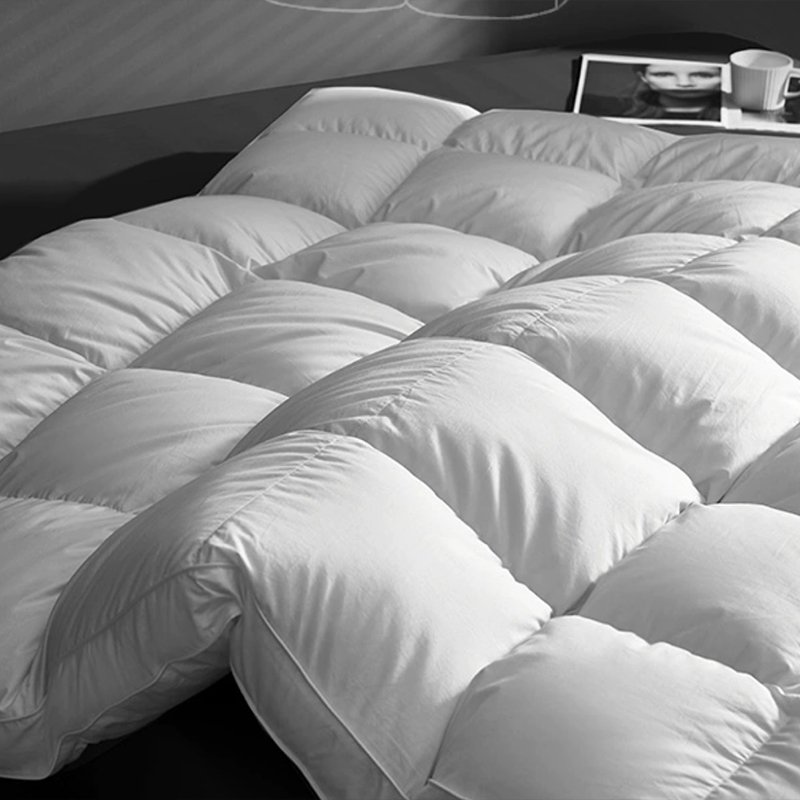 233TC katoenen schaal 1500GSM Duck Down Feather gewatteerde matras Topper voor hotels