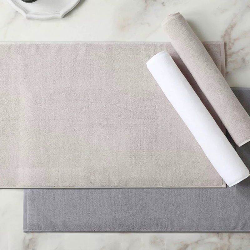 Wat zijn de unieke voordelen van dikke anti-slipmatten in termen van voetgevoel vergeleken met niet-slip-matten gemaakt van andere materialen?